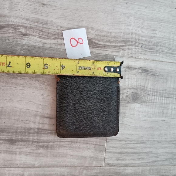 Authentic Louis Vuitton Monogram Bifold Wallet Authentic - Picture 11 of 11